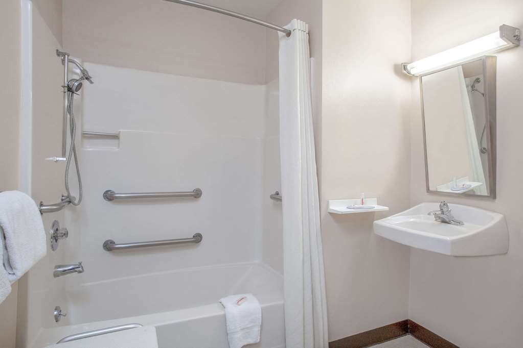 Super 8 by Wyndham Carlisle North - photo 7