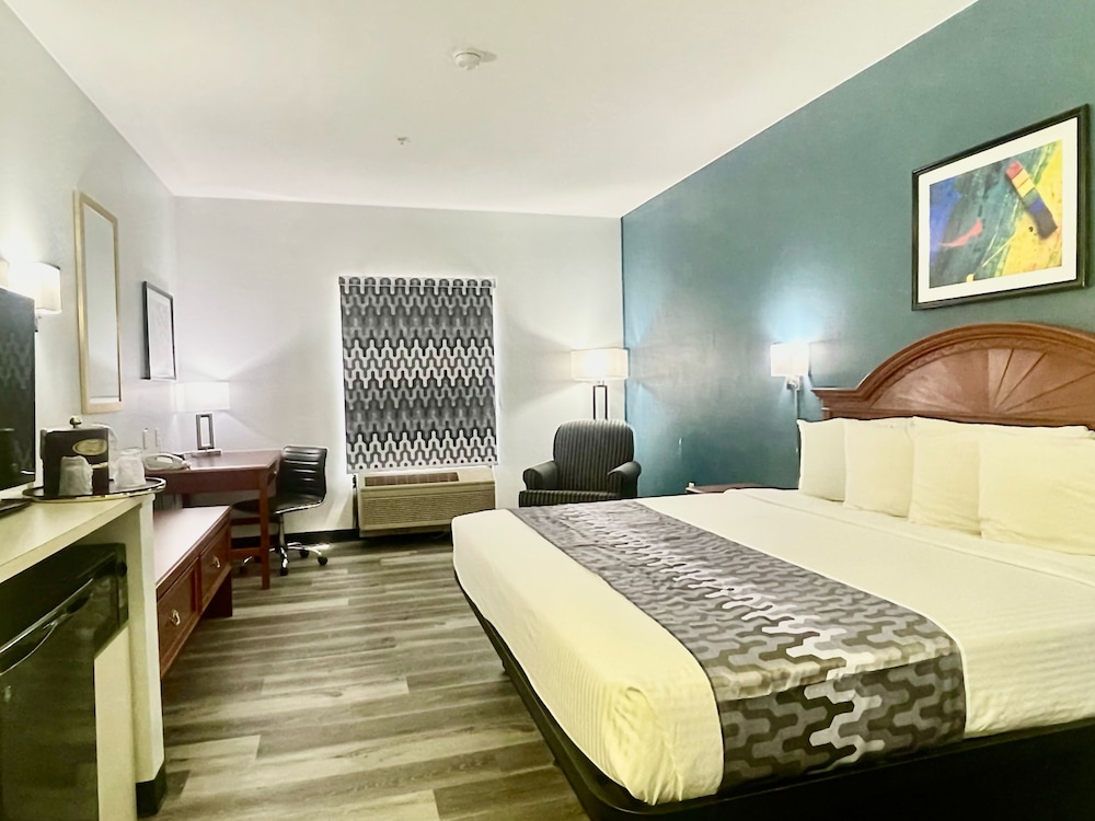 Grand Vista Hotel and Suites - photo 13