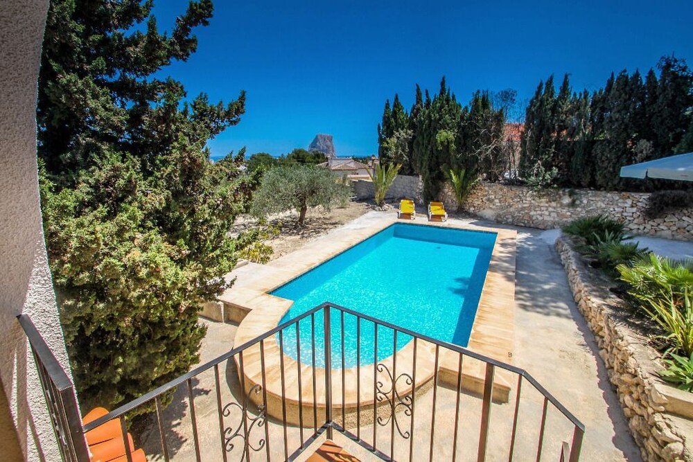 Laura 29A pretty holiday property with garden and private pool in Calpe in Calp, Spain