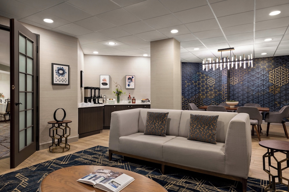 Crowne Plaza Edison by IHG - photo 20