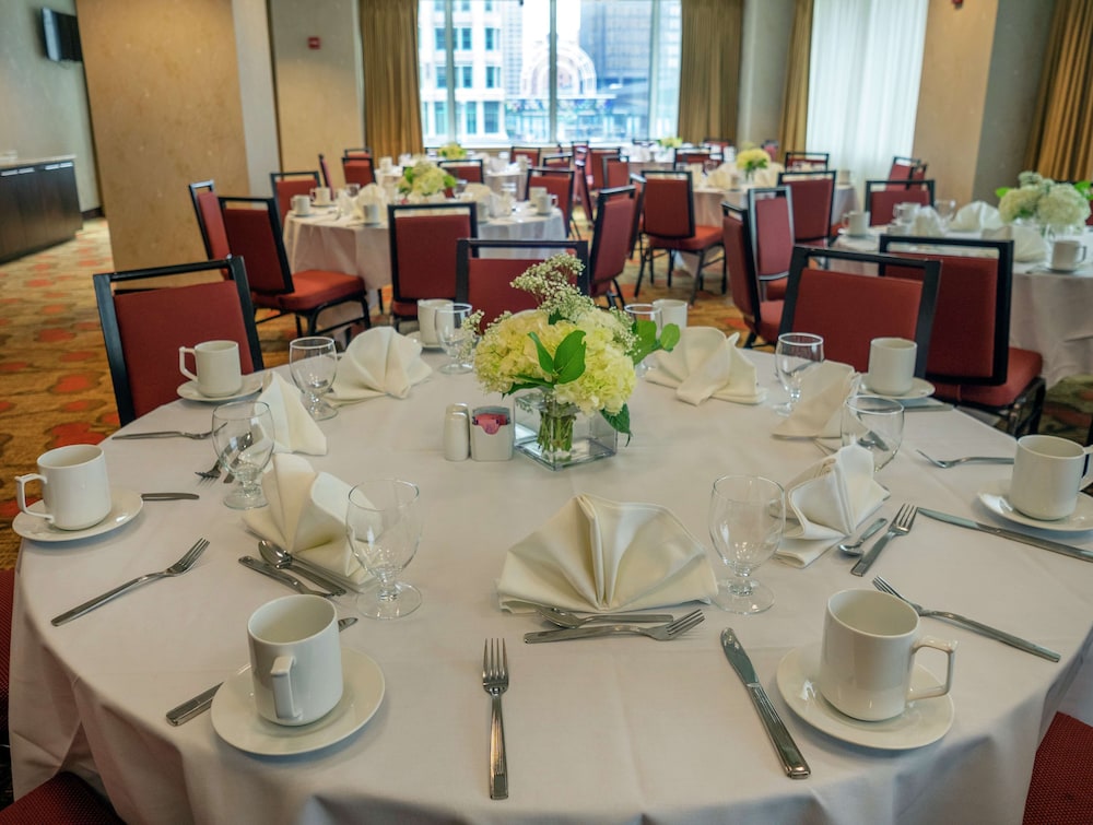 Hilton Garden Inn Buffalo Downtown - photo 49