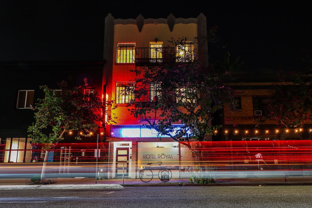 Hotel Royal - carbon neutral hotel in Long Beach