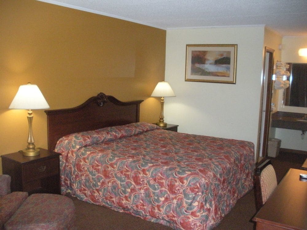 Kings Inn — Lenoir