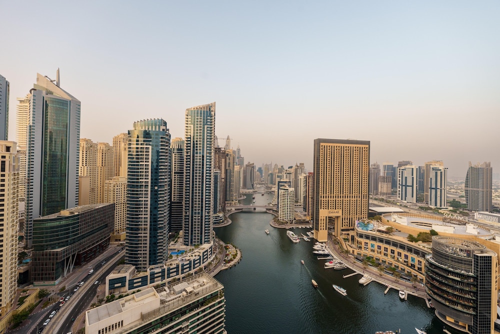 Wonderful two bed room with full marina view — 5-Star Luxury Hotel in Dubai, United Arab Emirates