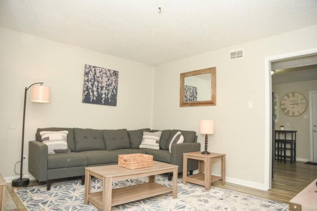 Townhomes Near the Bay #7 — 4-Star Luxury Hotel in Grand Bay, United States