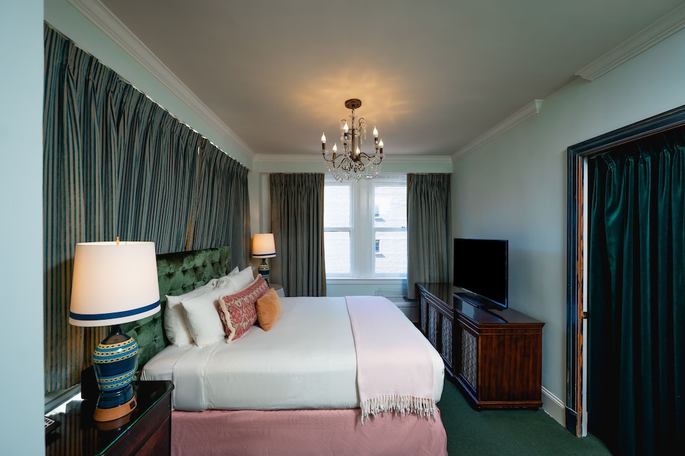 The Pontchartrain Hotel - photo 40