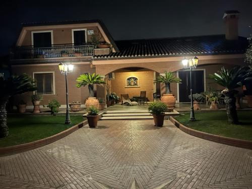 Villa Ines — 4-Star Luxury Hotel in Ardea, Italy