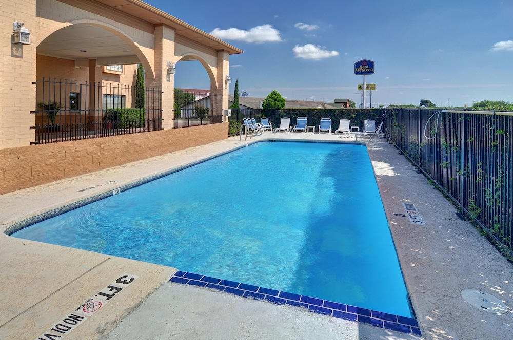 Super 8 by Wyndham Decatur Texas - photo 37