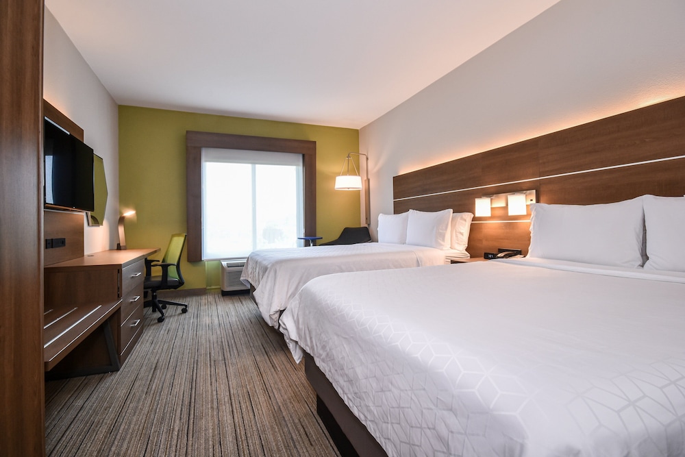 Holiday Inn Express & Suites Charlotte Southeast Matthews by IHG - photo 5