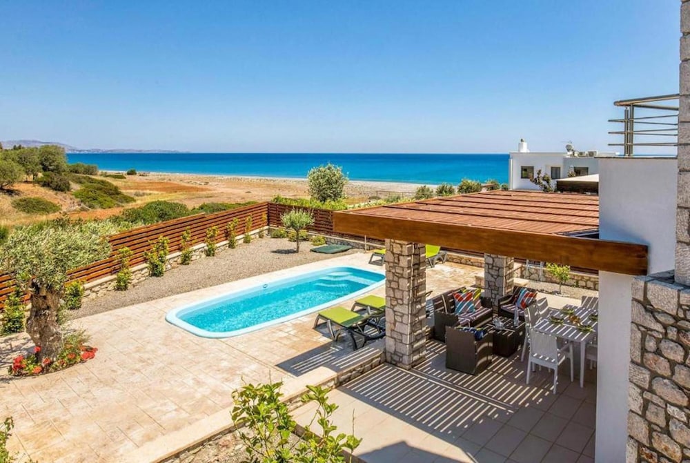 Villa Ira in Rhodes With 2 Bedrooms and 2 Bathrooms — 4-Star Luxury Hotel in Rodos, Greece