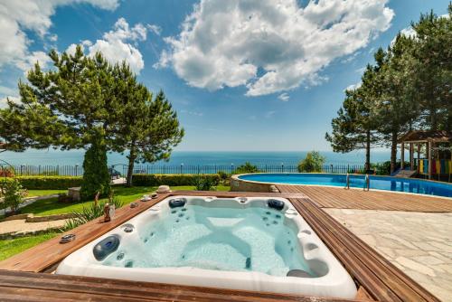Sunny House Izgrev — 4-Star Luxury Hotel in Balchik, Bulgaria