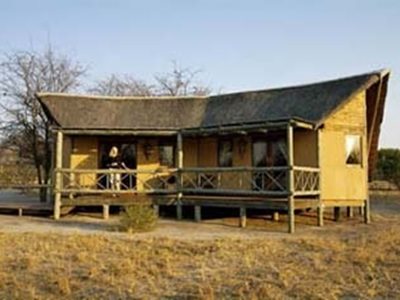 Deception Valley Lodge — 4-Star Luxury Hotel in Maun, Botswana