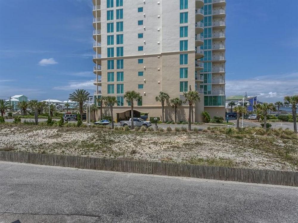 Summer House West B B105 By Meyer Vacation Rentals — 4-Star Luxury Hotel in Gulf Shores, United States