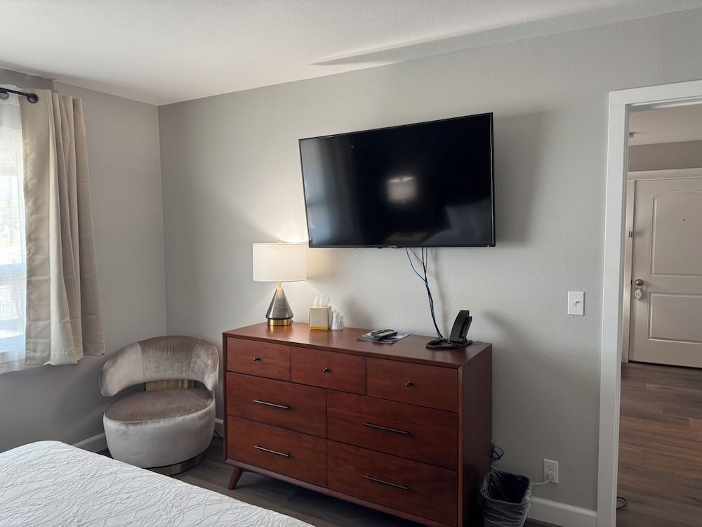 Bridge Street Inn - photo 29