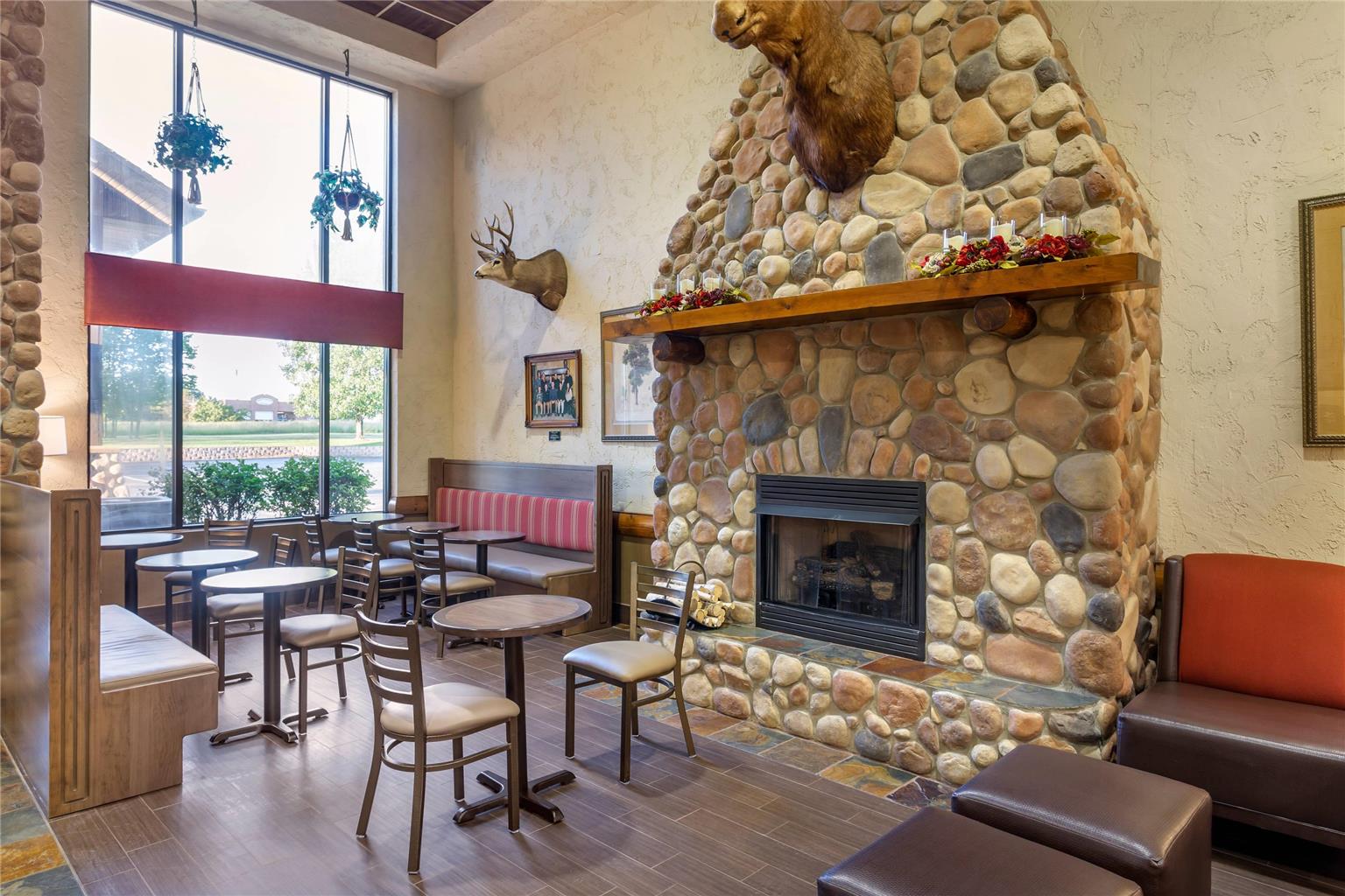Comfort Inn & Suites Branson Meadows - photo 8