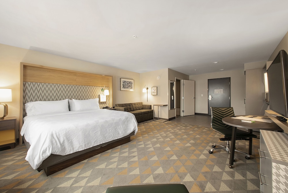 Holiday Inn & Suites Decatur Forsyth by IHG - photo 14