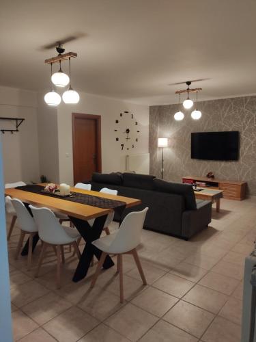 Rania's House — 4-Star Luxury Hotel in Aigio, Greece