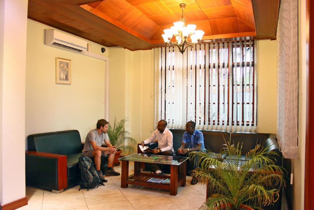 Graceland Hotel — Arusha — photo 3