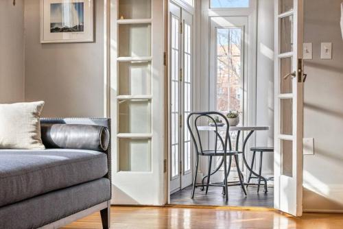 Thomas Hart Benton at Southmoreland on the Plaza in Kansas City, United States