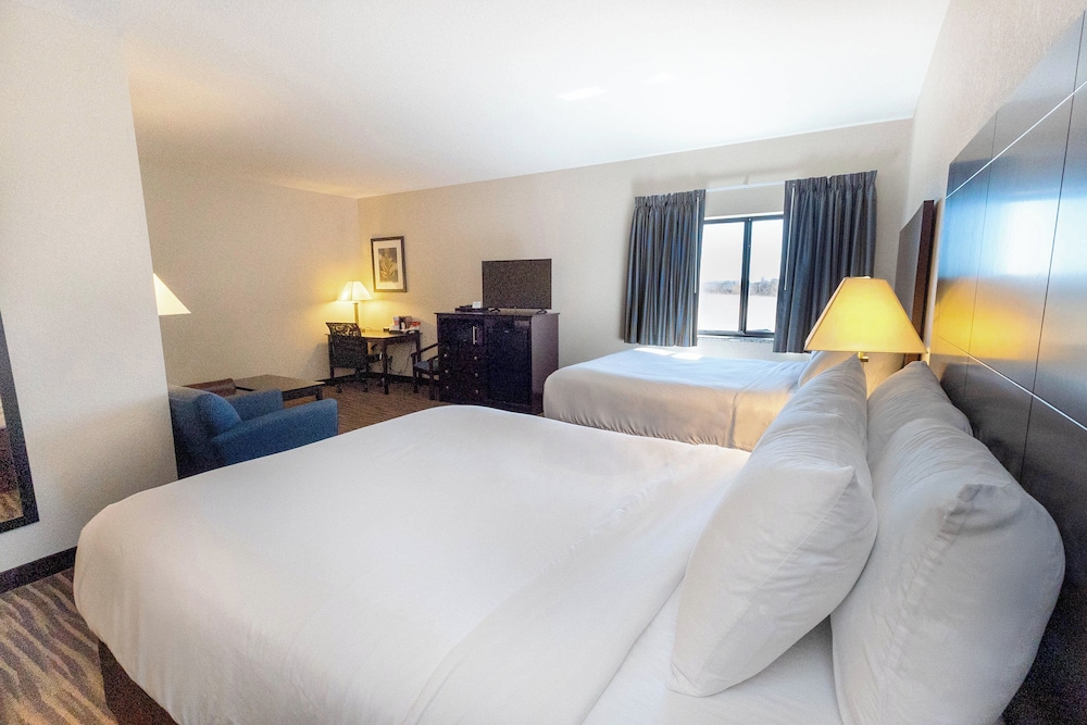 Cobblestone Inn & Suites Maryville - photo 42