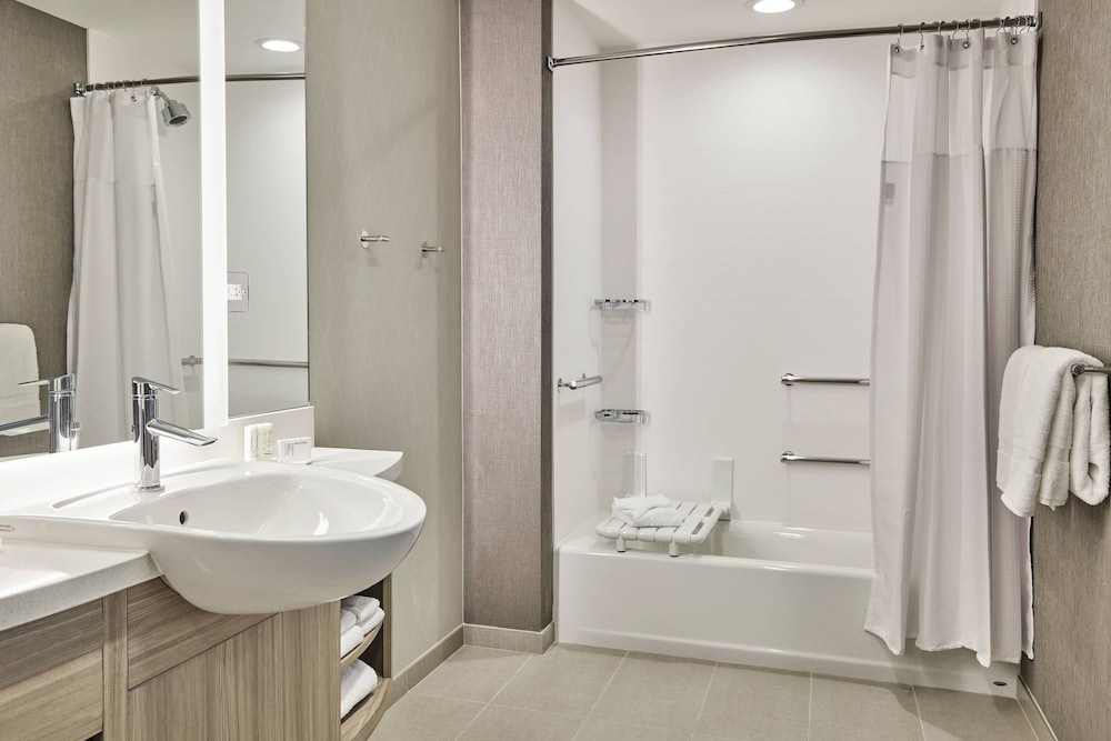 SpringHill Suites by Marriott Chicago Chinatown - photo 29