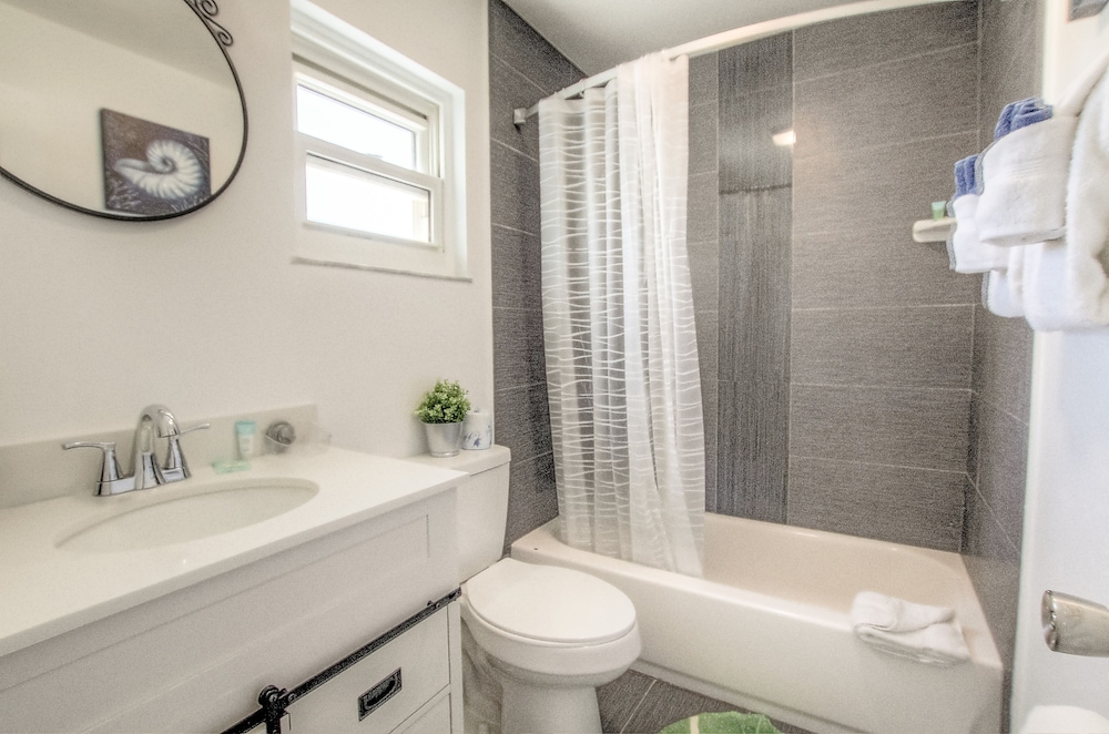 Daytona Shores Inn & Suites - photo 34