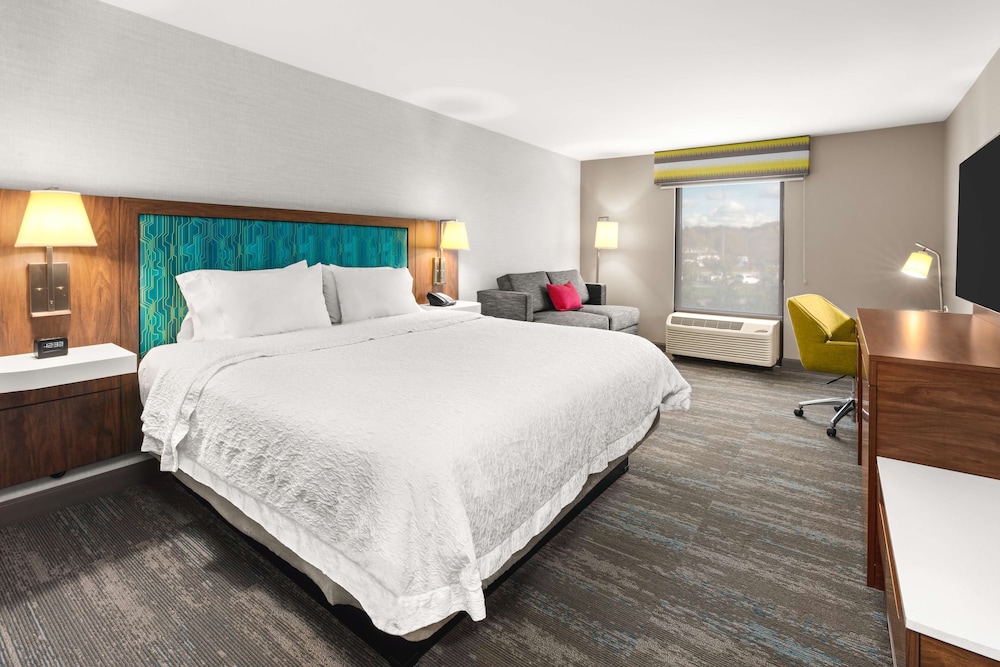 Hampton Inn Seekonk - photo 8
