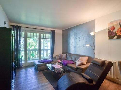 Dünenpark Binz Komfortplus Ferienwohnung mit 2 Schlafzimmern und Balkon im Obergeschoss 268 — 4-Star Luxury Hotel in Ostseebad Binz, Germany
