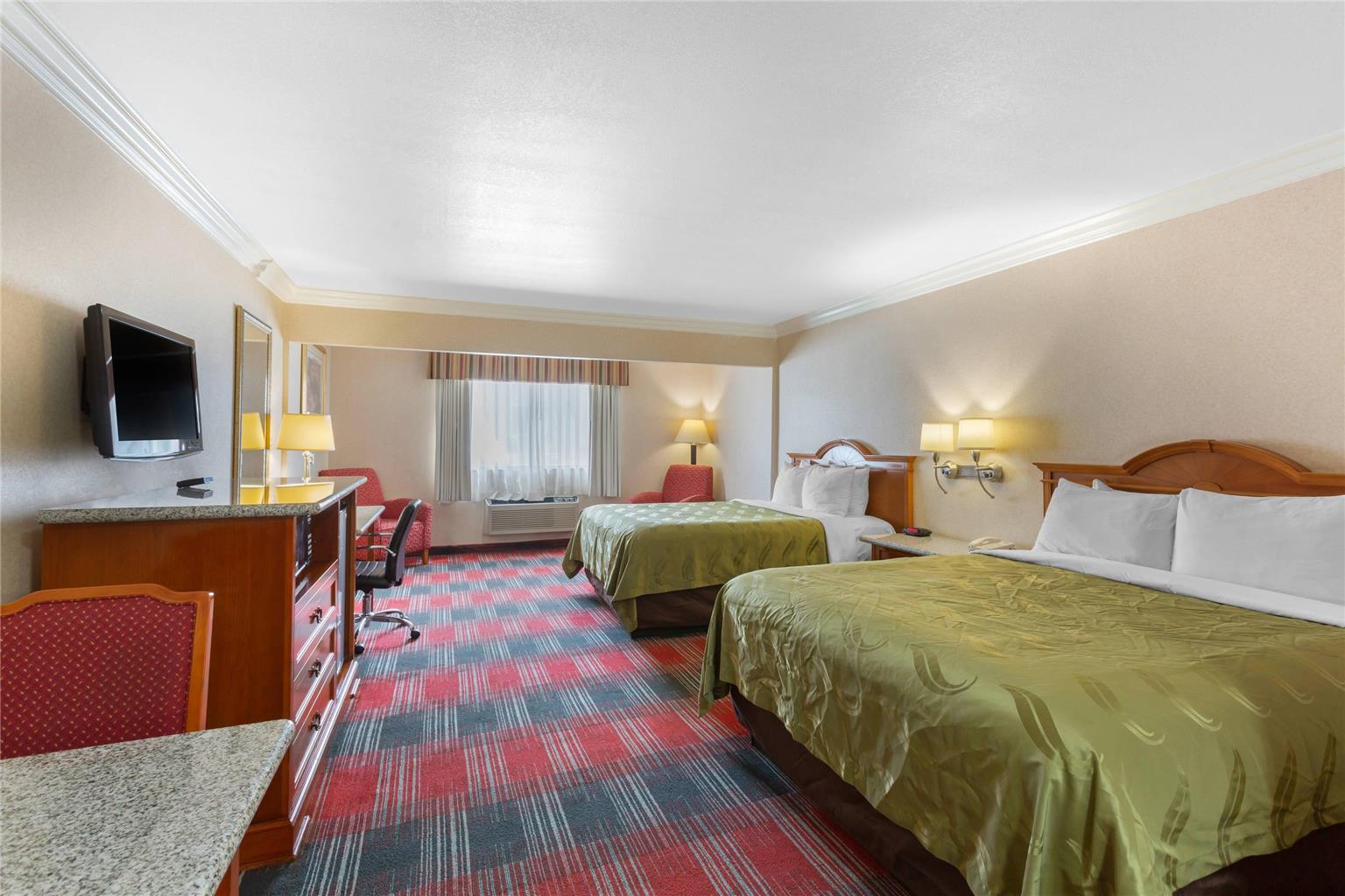Quality Inn & Suites Oceanside near Camp Pendleton - photo 15