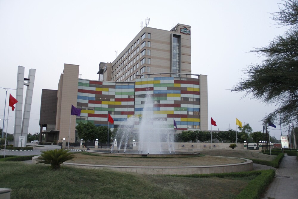 Country Inn & Suites by Radisson Bathinda