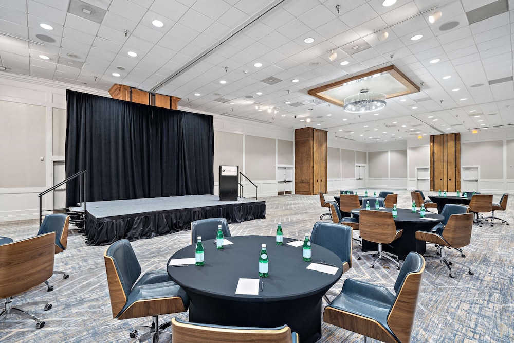 Hilton College Station & Conference Center - photo 67