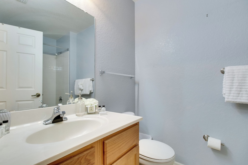 12 Mi to Disney Family Home with Resort Amenities - photo 20