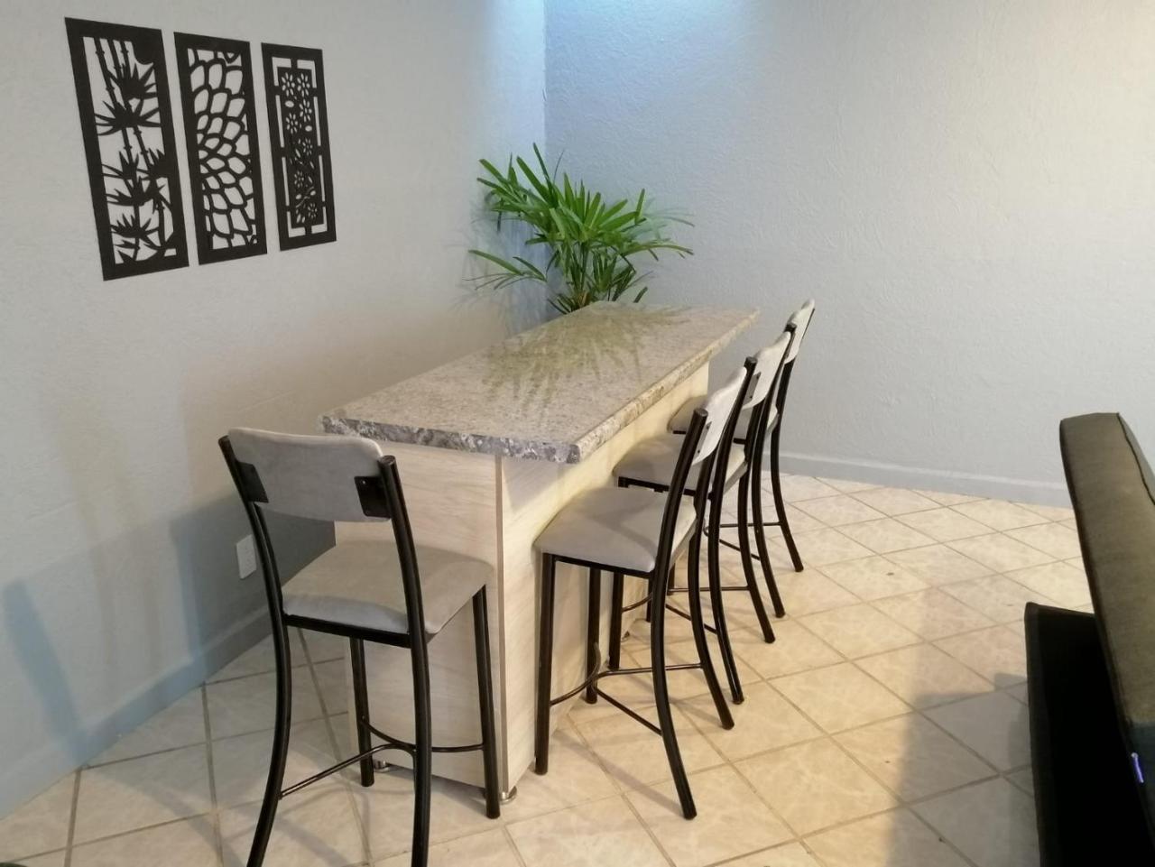 Los Laureles in Tesistan, Mexico