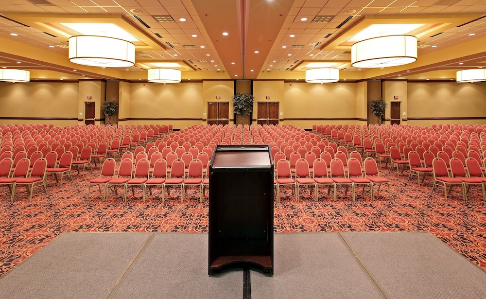 Holiday Inn Springdale Fayetteville Area by IHG - photo 49