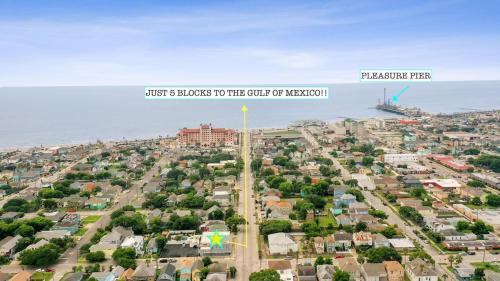 The Sparkled Seahorse — 4-Star Luxury Hotel in Galveston, United States