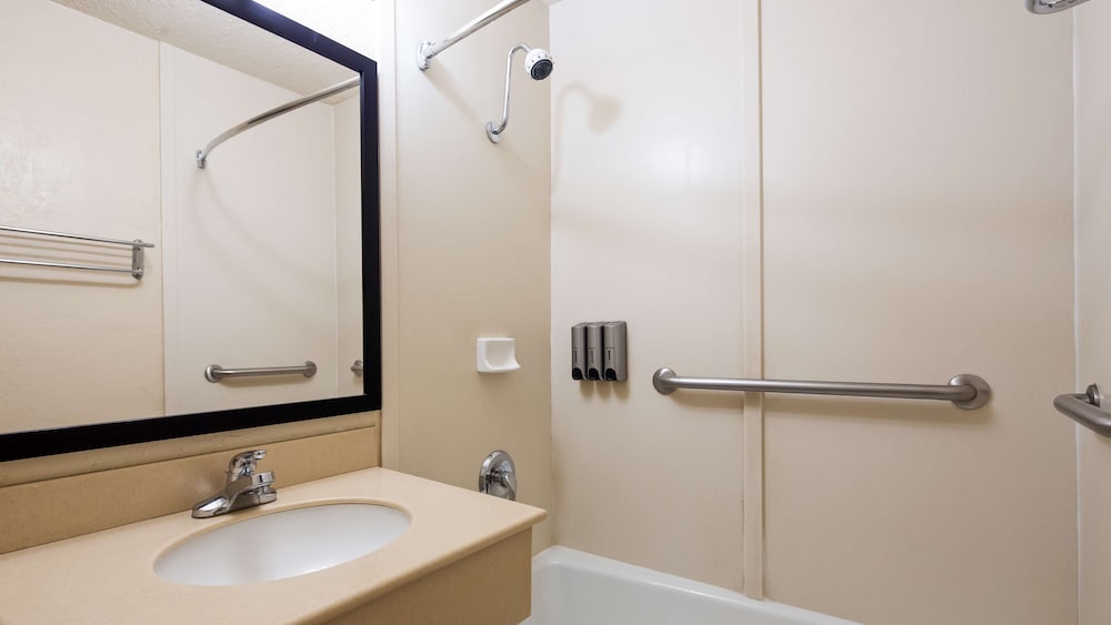 Surestay Hotel By Best Western Blythe - photo 36