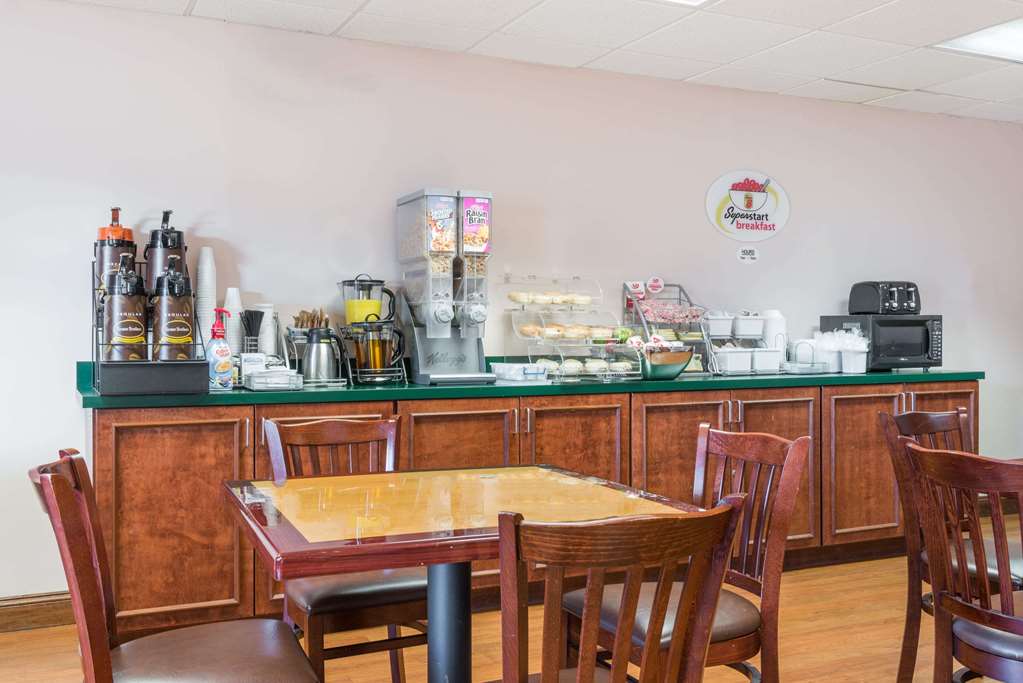 Super 8 by Wyndham Grayson - photo 16
