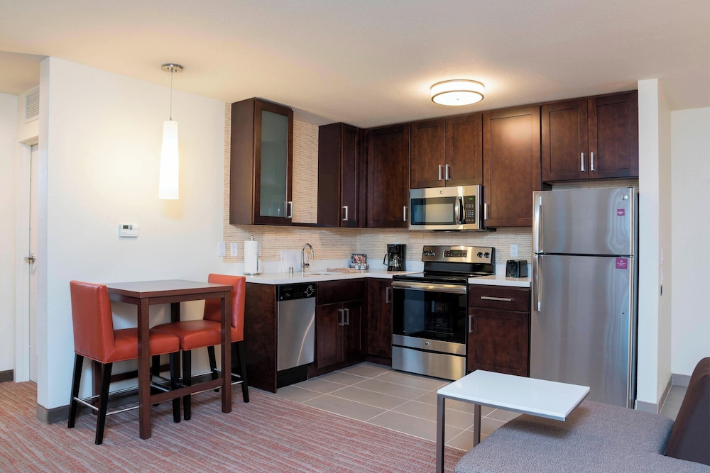 Residence Inn by Marriott Green Bay Downtown - photo 17