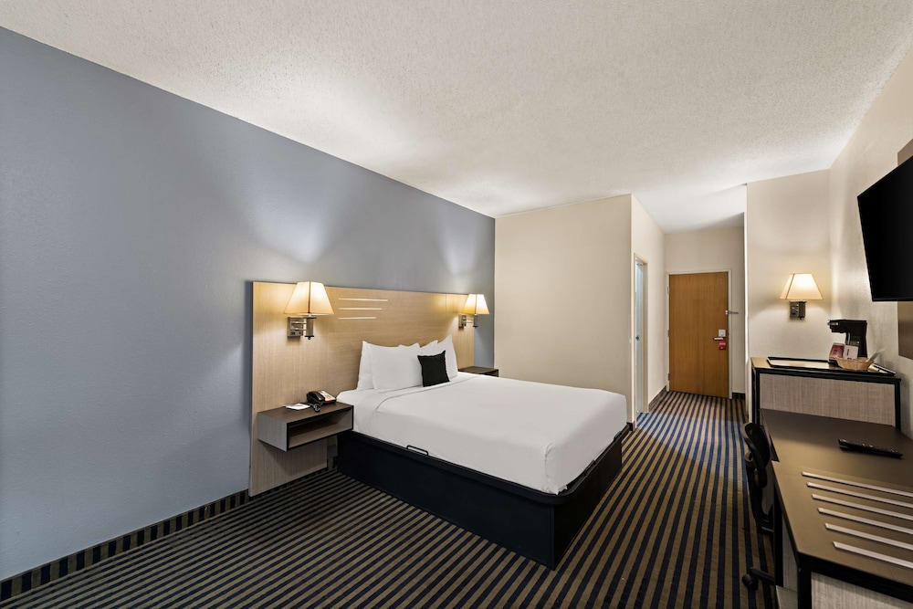 Red Lion Inn & Suites Gretna - photo 11