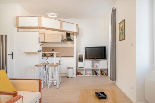 Superbe T2 Loft 1 - carbon neutral hotel in Marseille