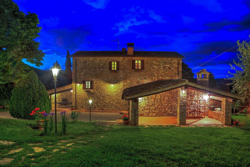 Casale Giovanna 6 1 — hotel in Todi