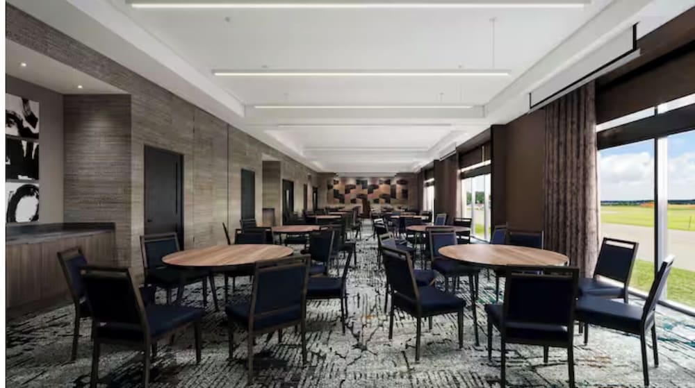 Hotel Avail Rogers Tapestry Collection by Hilton - photo 61