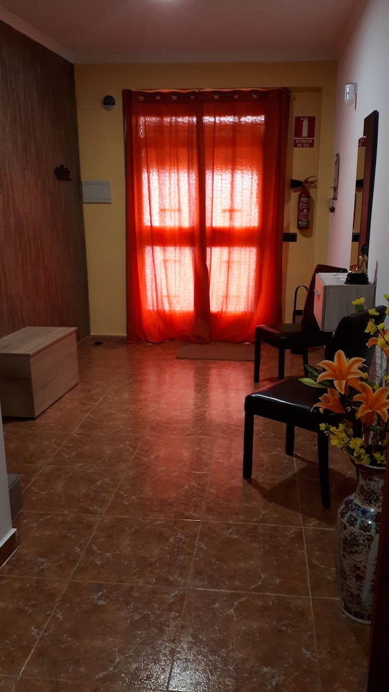 Casa Pueblo Alzira No Compartida — 4-Star Luxury Hotel in Alzira, Spain