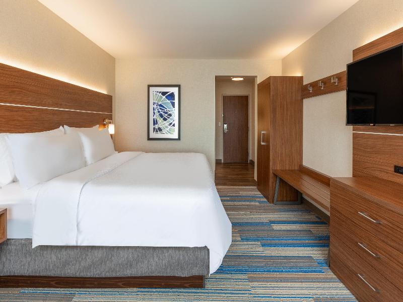 Holiday Inn Express & Suites Brunswick Harpers Ferry Area by IHG - photo 99