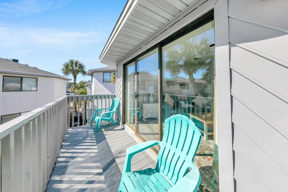 Crystal Village II Unit 16B - photo 32