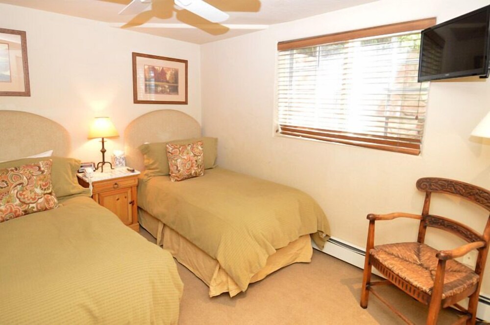 Alpenblick Townhomes - photo 5
