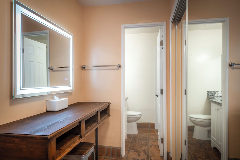 Hotel Pepper Tree Boutique Kitchen Studios Anaheim - photo 33