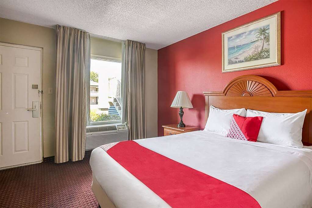 Baymont by Wyndham Marianna - photo 10