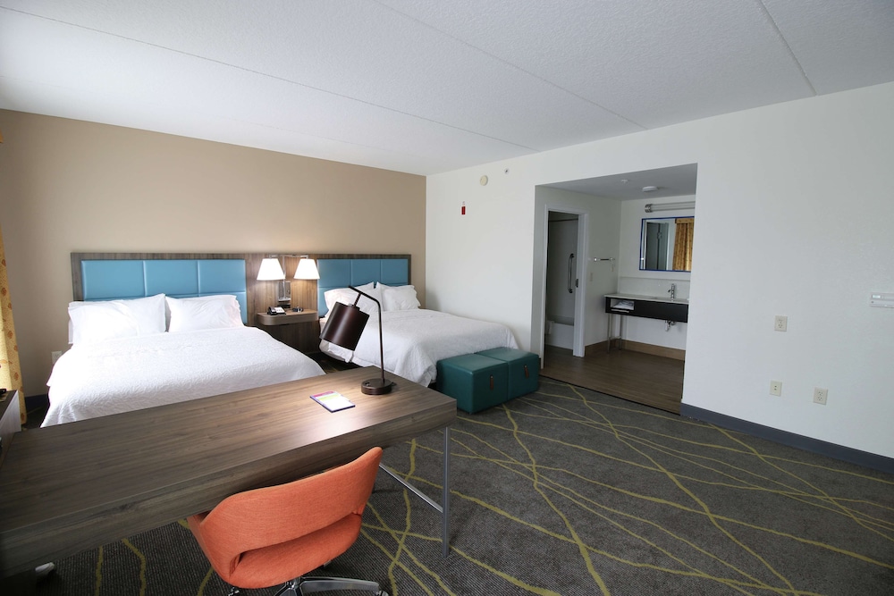 Hampton Inn & Suites Palm Coast - photo 9