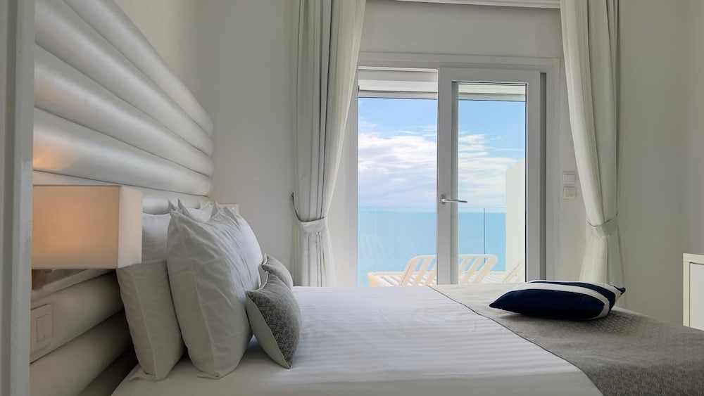 Hôtel La Calanque — Cavalaire-Sur-Mer — photo 2